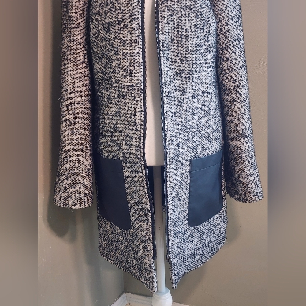 PEP Femme Jacket/Coat Long Length Womens Size Medium Soft Lining French - Picture 4 of 12